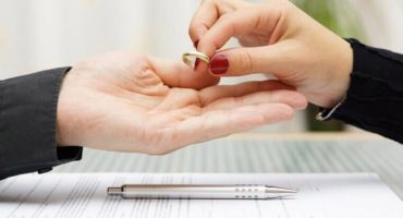 DIVORCIO-DE-MUTUO-ACUERDO.-PREGUNTAS-QUE-TODOS-NOS-HACEMOS-circulo-abogados